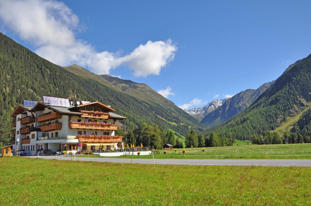 Hotel Tauferberg à Umhausen Extérieur photo